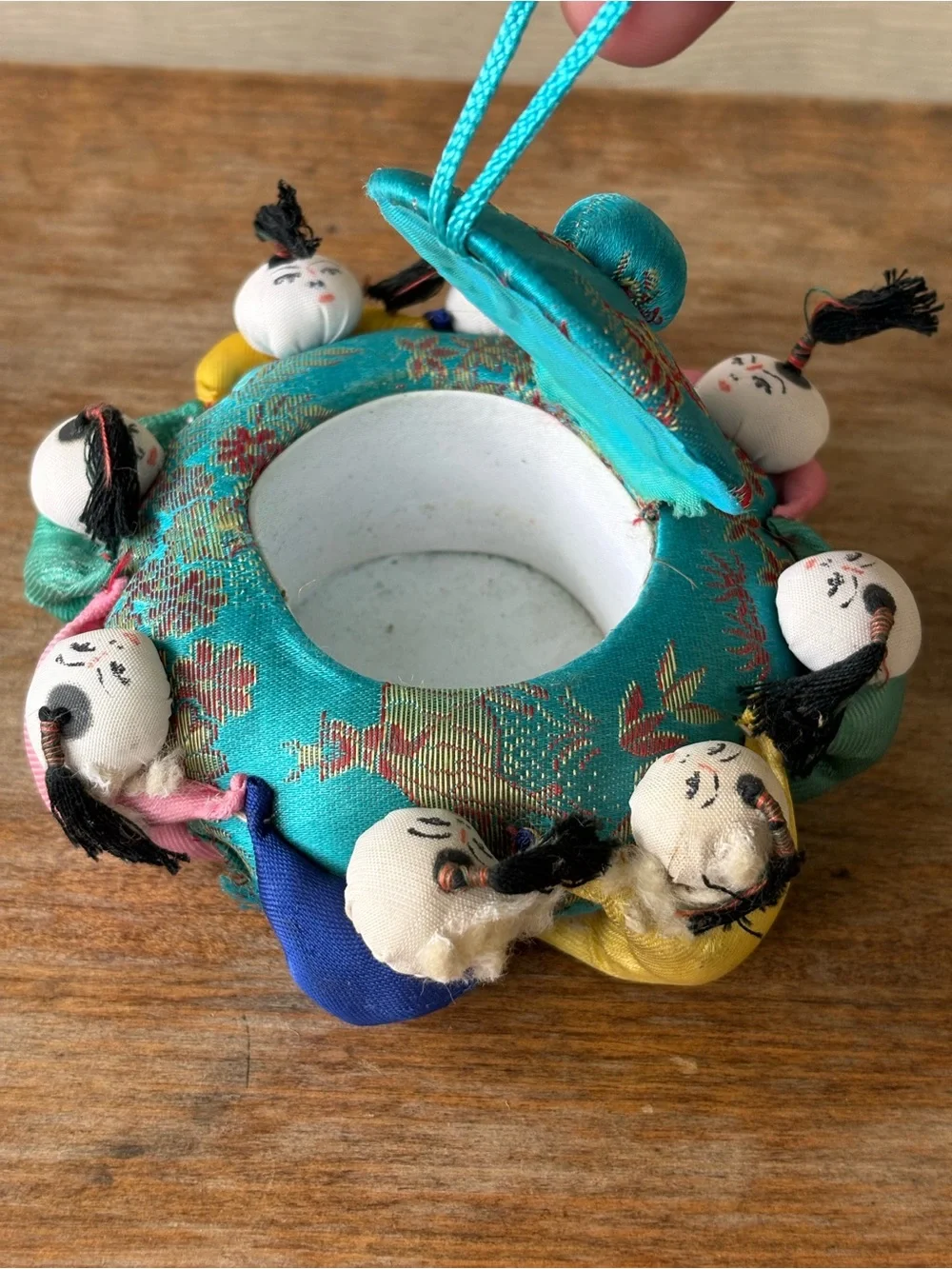 VTG Chinese silk brocade pincushion trinket box.
